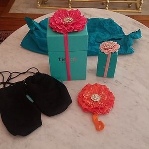 Tieks boxes and flowers